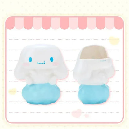 Hello Kitty and friends pen holder